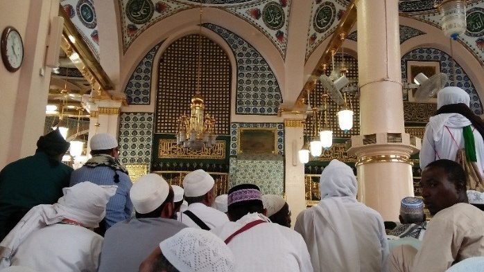 Masjid Nabawi Yang Bermandikan Cahaya